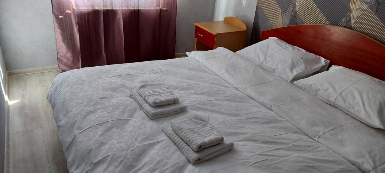 2 Bedroom Apartment On Tomashivskogo Street 7 Lwów Zewnętrze zdjęcie