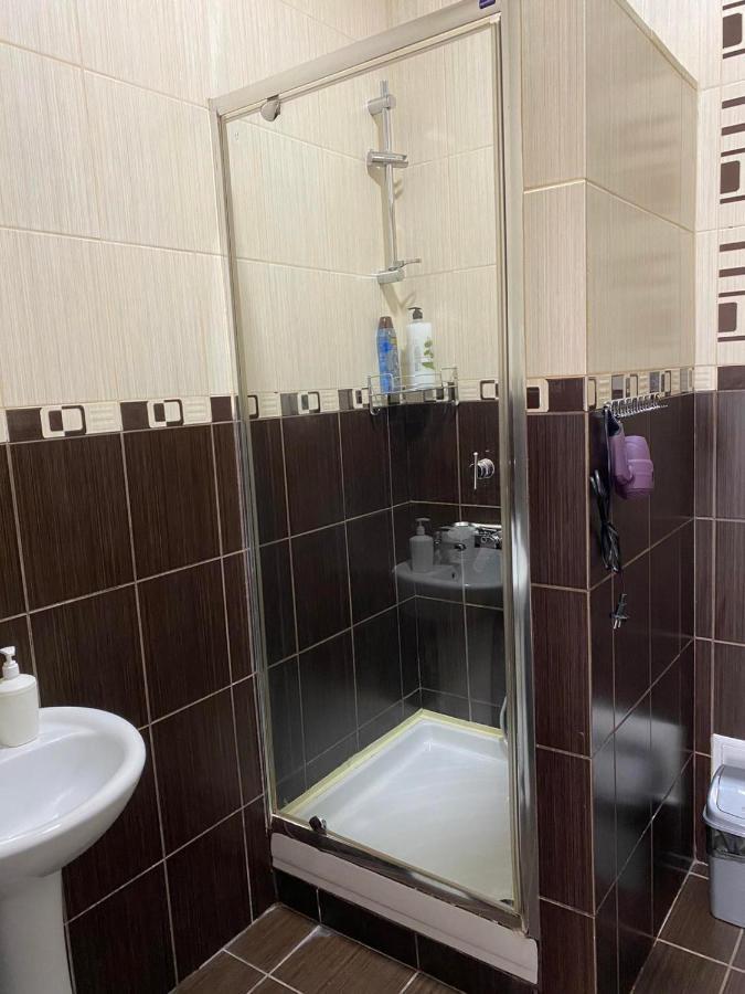 2 Bedroom Apartment On Tomashivskogo Street 7 Lwów Zewnętrze zdjęcie